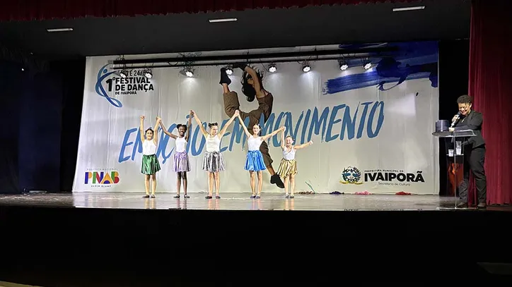 1º Festival de Dança movimenta Ivaiporã e lota Centro Cultural; veja