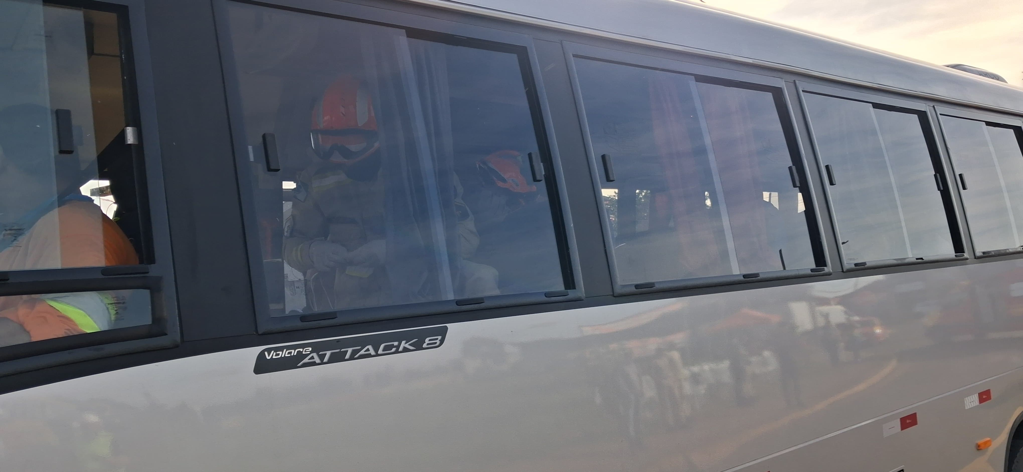 Bombeiros realizam simulação de incidente com múltiplas vítimas