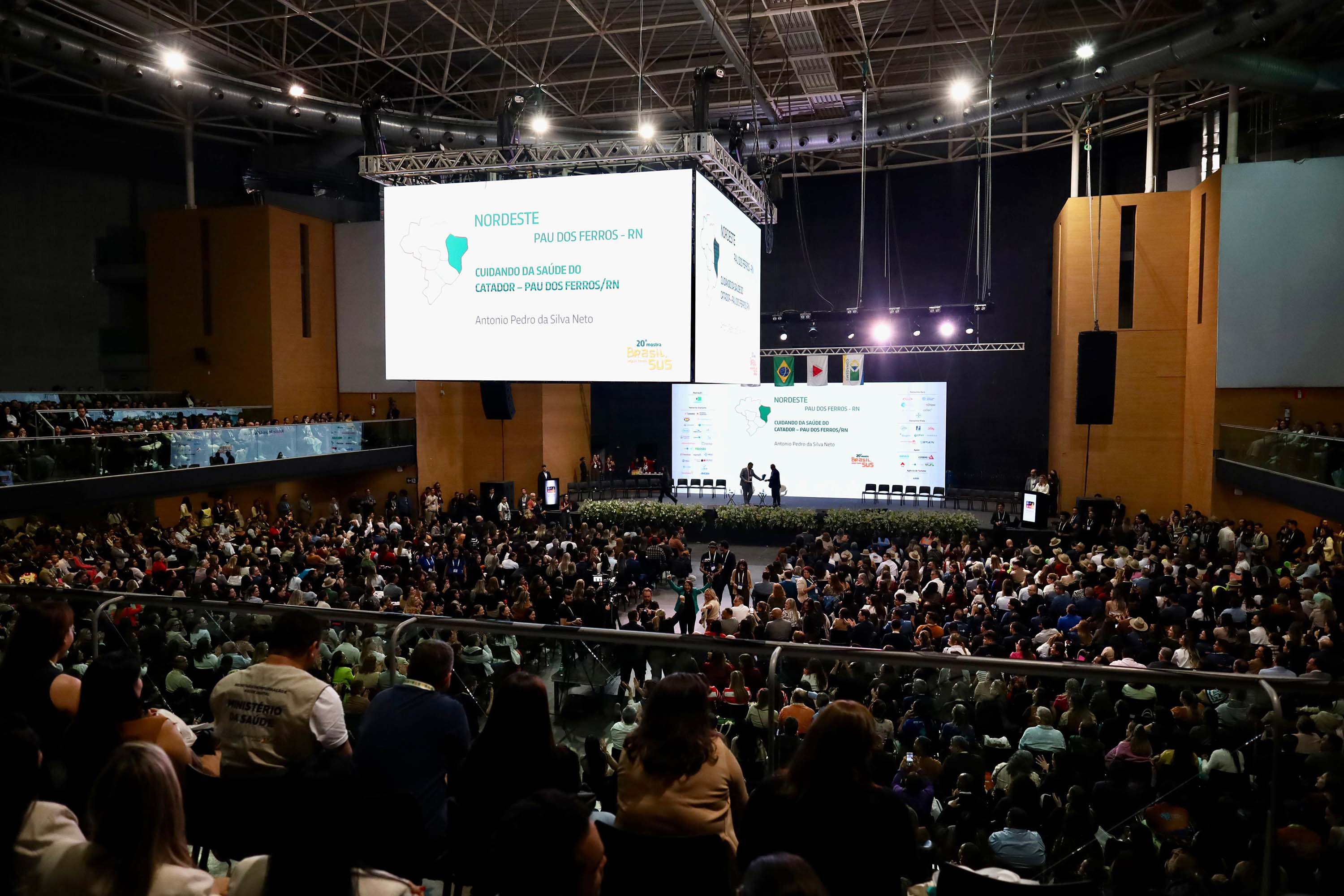 Cidades do PR são premiadas em congresso nacional de saúde