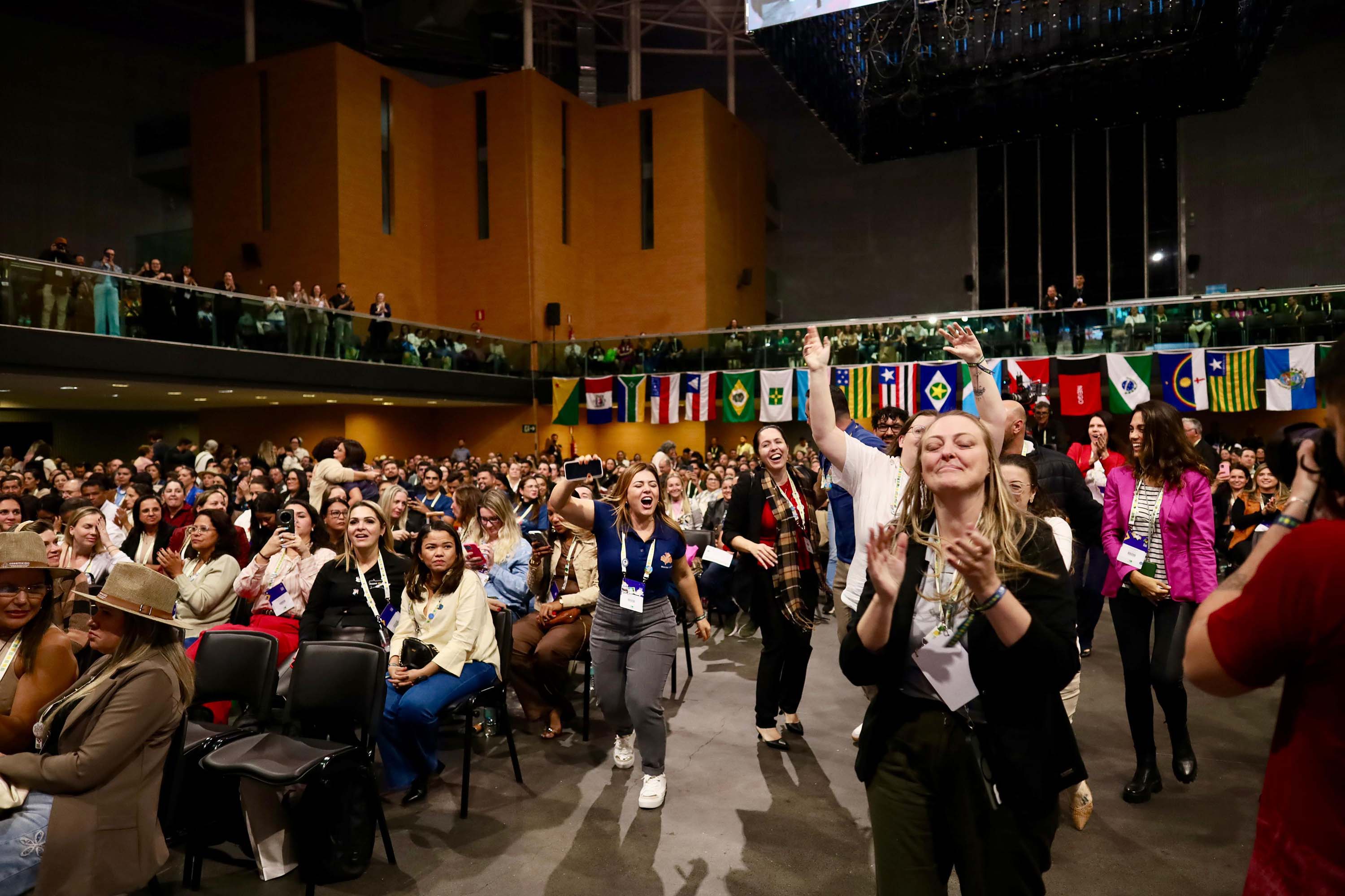 Cidades do PR são premiadas em congresso nacional de saúde