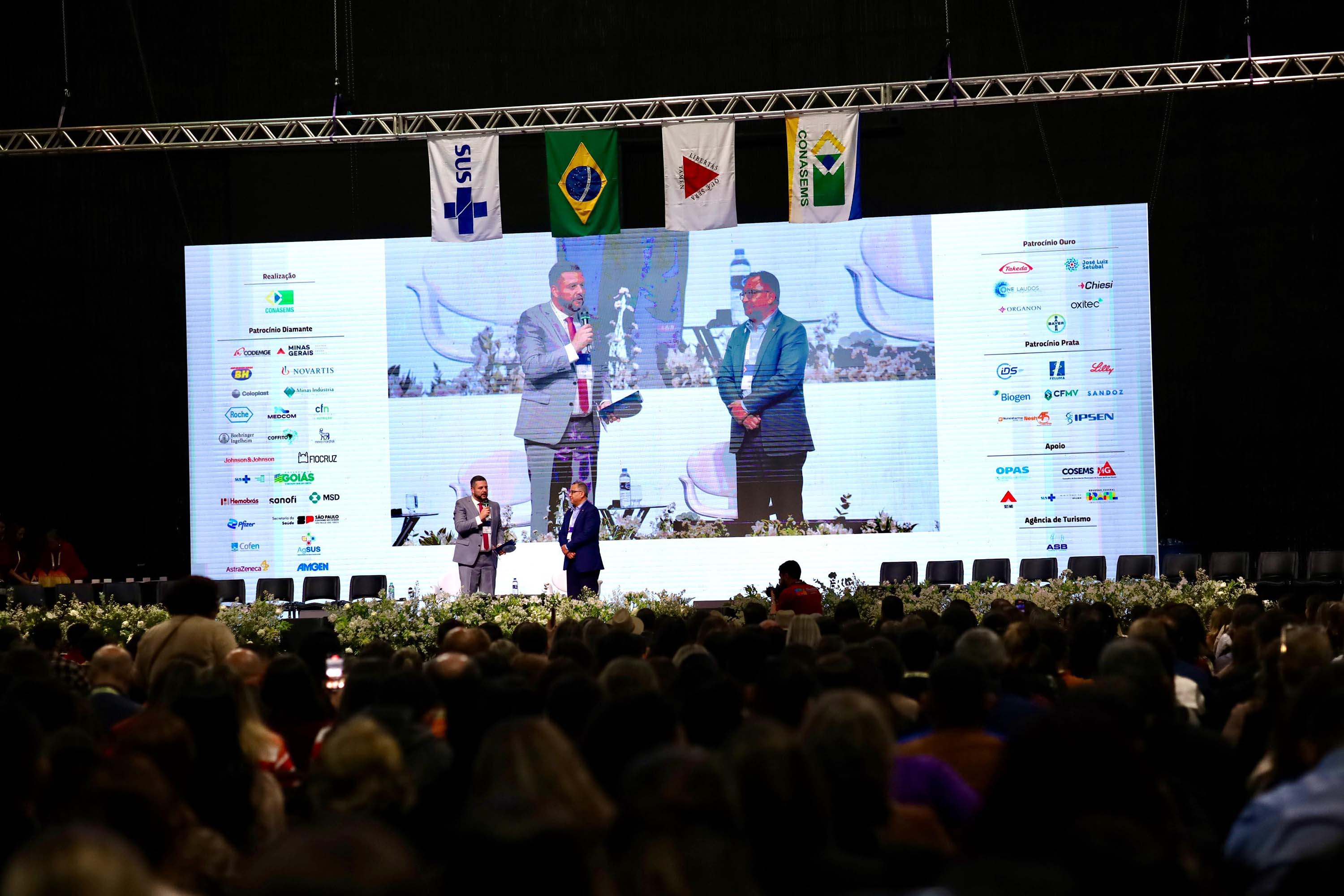 Cidades do PR são premiadas em congresso nacional de saúde