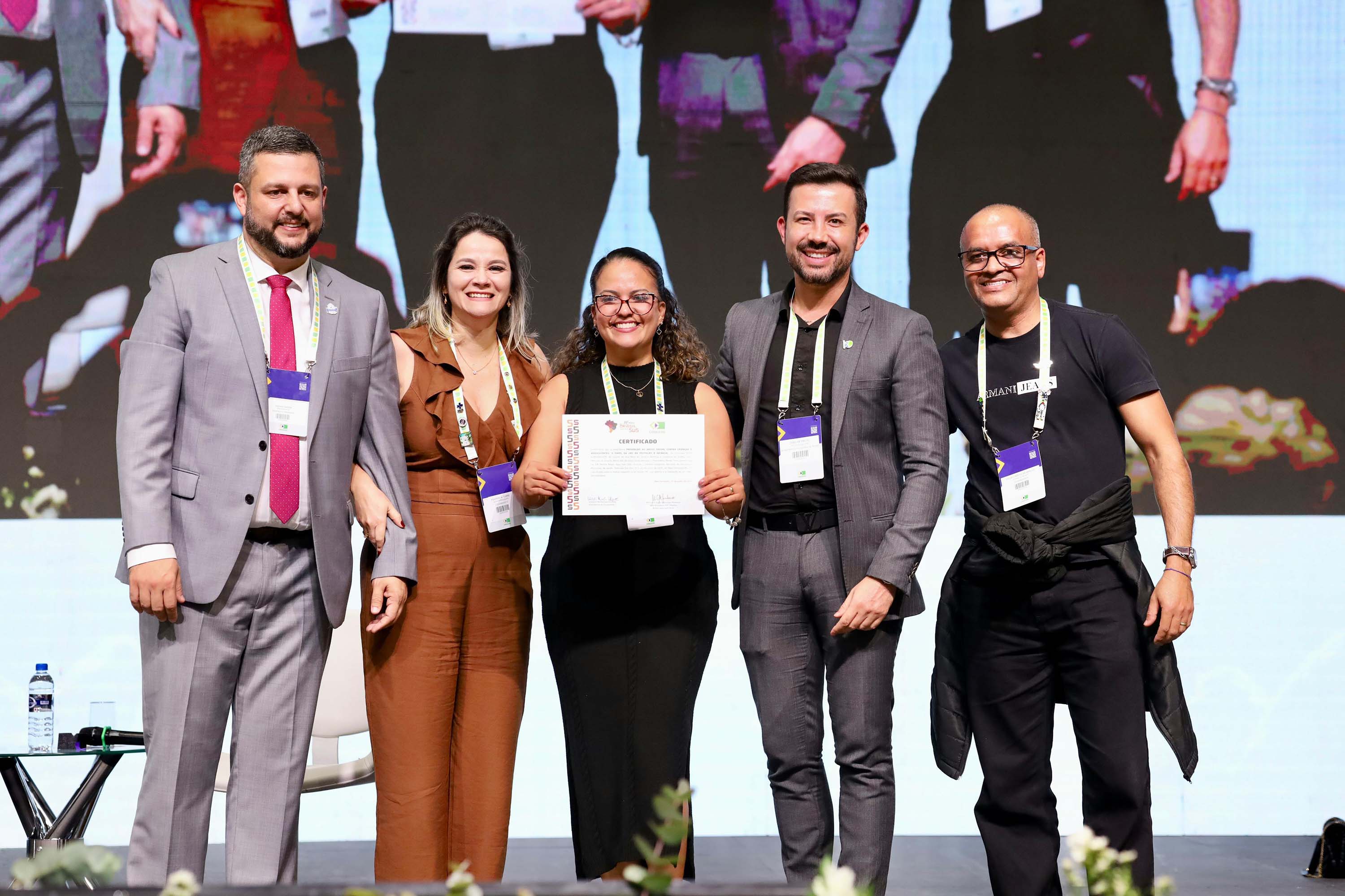 Cidades do PR são premiadas em congresso nacional de saúde