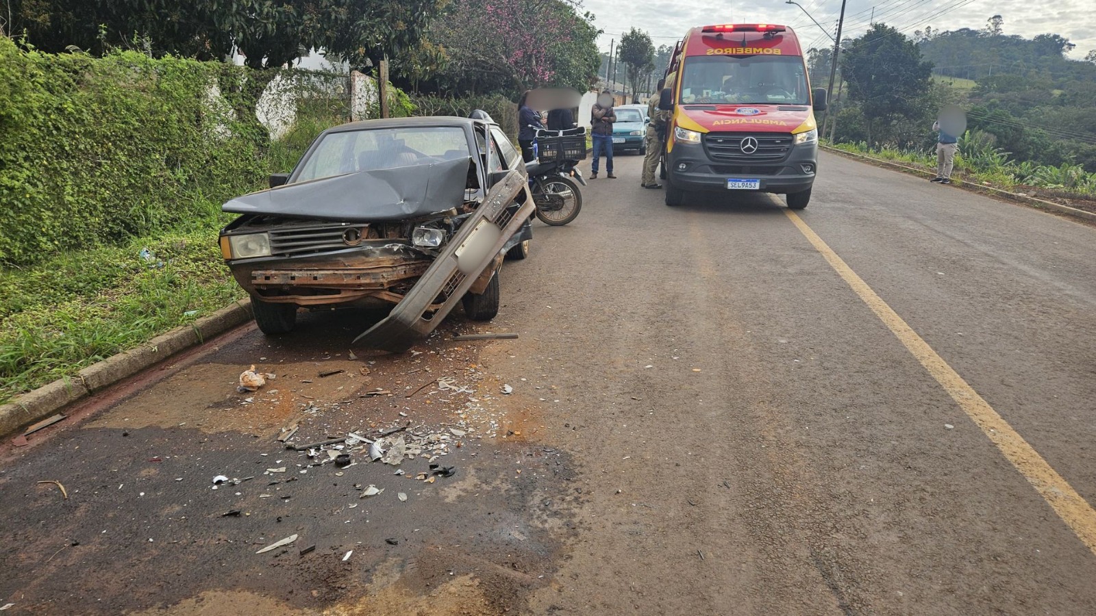 Colisão frontal entre dois carros deixa um ferido em Apucarana