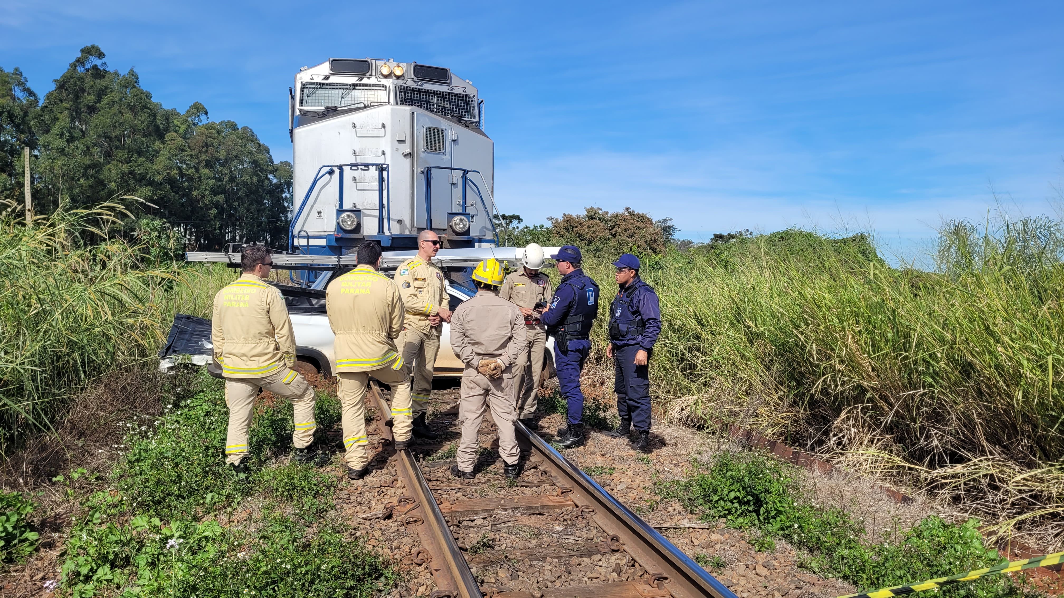 Pai e filha são as vítimas de acidente em Califórnia; homem morreu no local