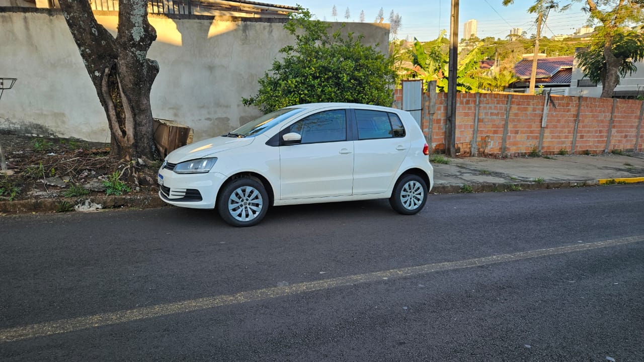 Passageira de Gol fica ferida após acidente entre carros em Apucarana
