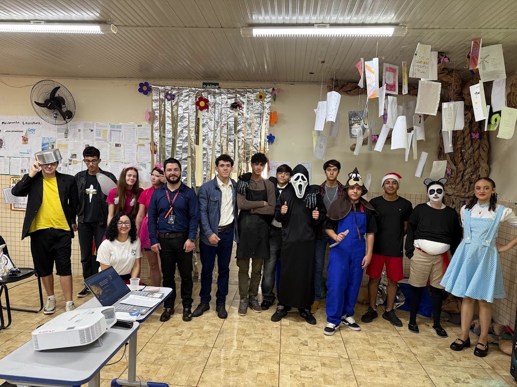 Colégio de Marilândia do Sul encerra projeto literário com a Unespar