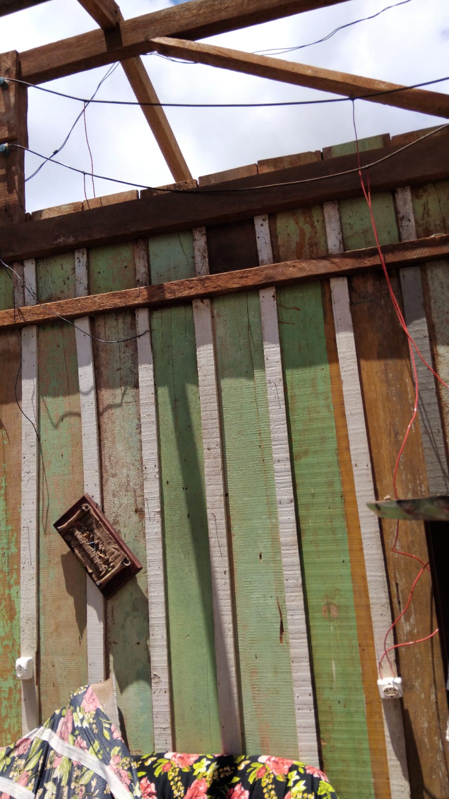 Temporal devasta Mauá da Serra; casas ficaram destelhadas e sem luz