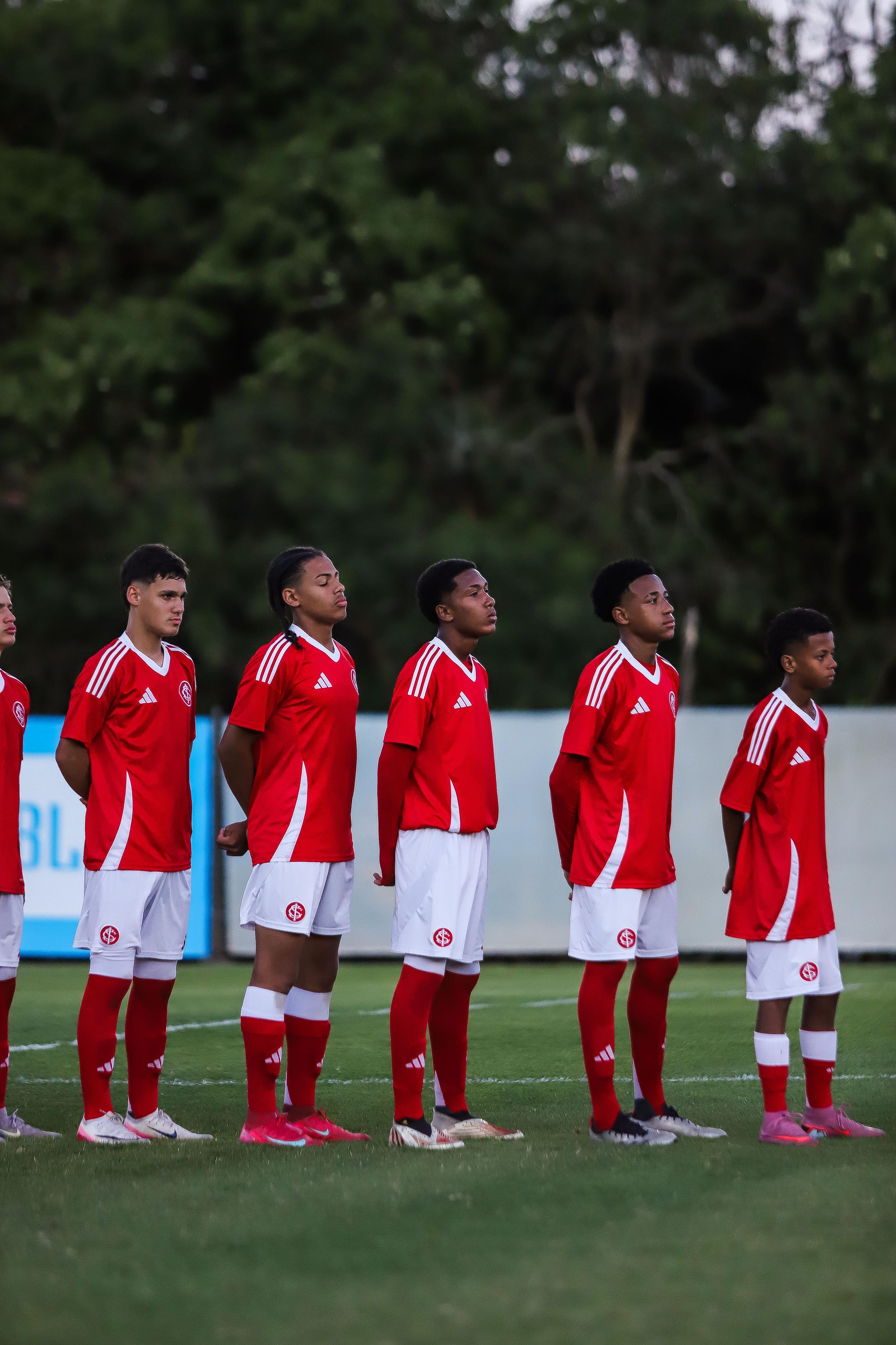 Zagueiro de Apucarana conquista título gaúcho sub-13 pelo Inter