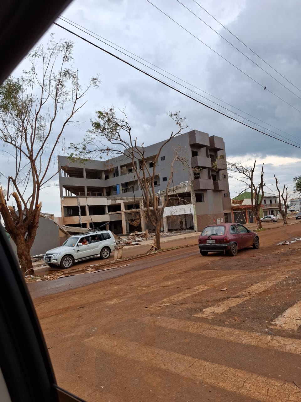 Apucaranense viaja a Rio Bonito do Iguaçu e faz apelo por doações