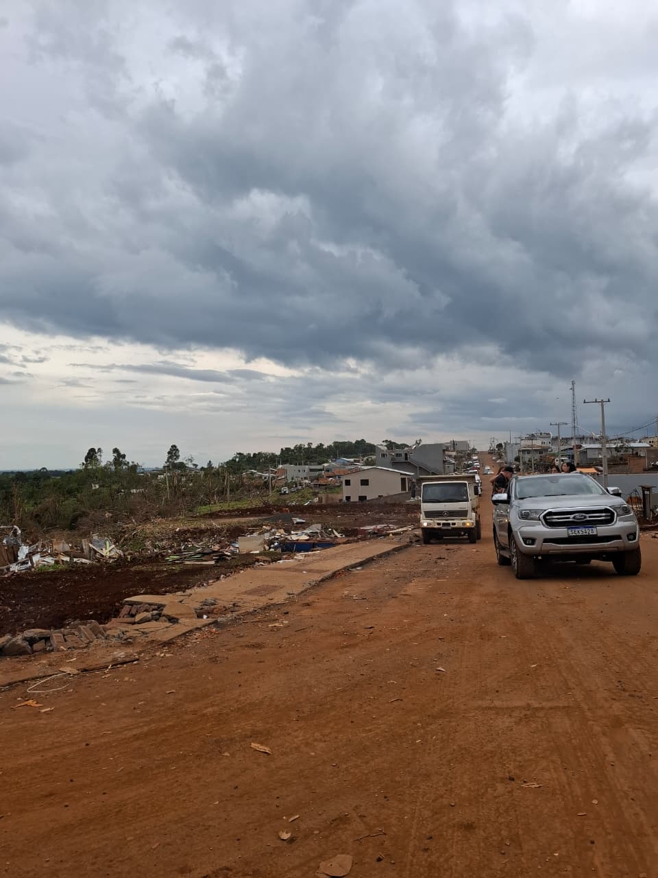 Apucaranense viaja a Rio Bonito do Iguaçu e faz apelo por doações