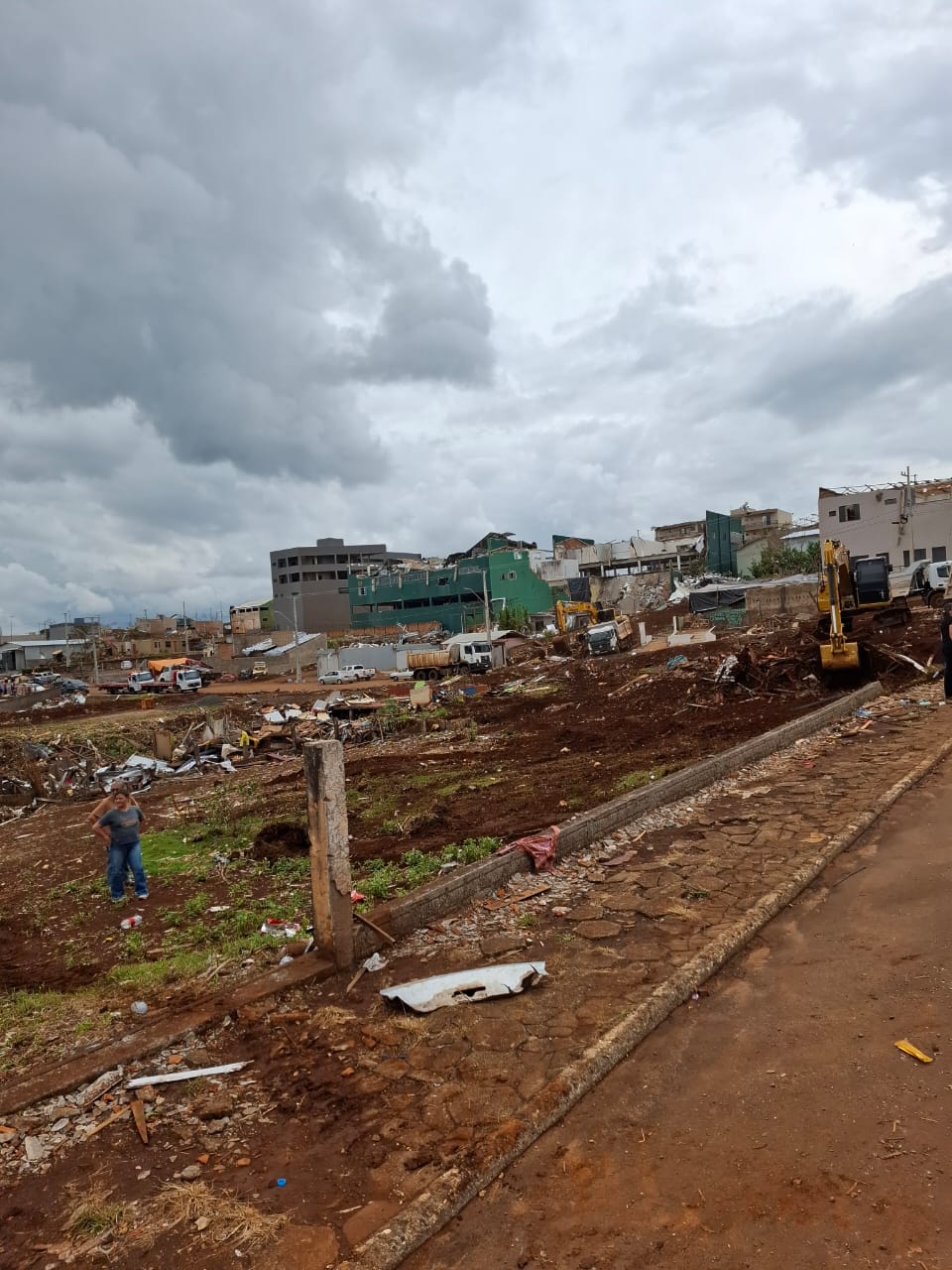 Apucaranense viaja a Rio Bonito do Iguaçu e faz apelo por doações