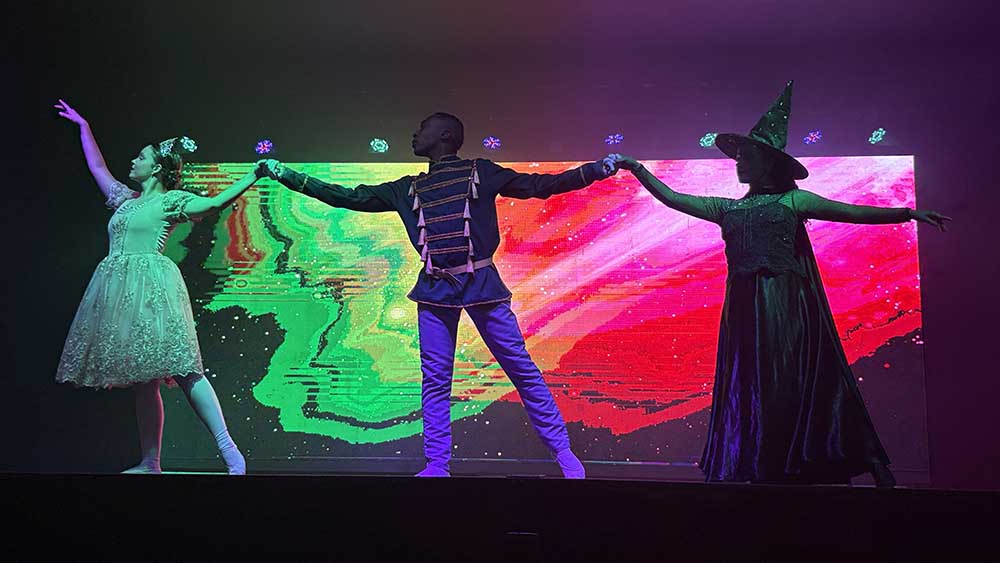 Centro Cultural encerra ano letivo da oficina de dança em Ivaiporã