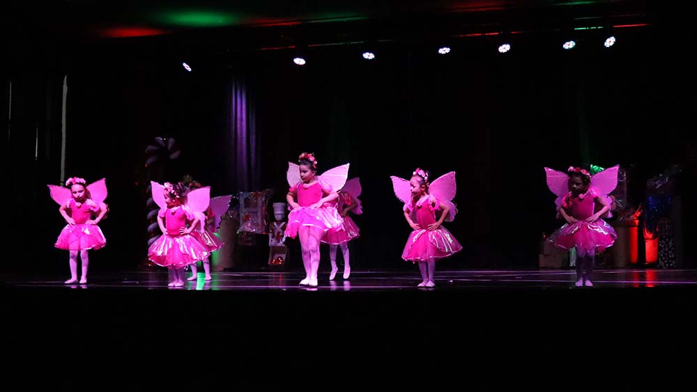 Centro Cultural reúne alunos em espetáculo de fim de ano em Ivaiporã