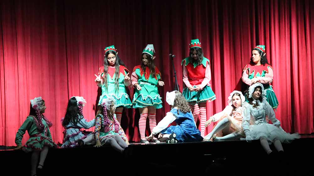 Centro Cultural reúne alunos em espetáculo de fim de ano em Ivaiporã