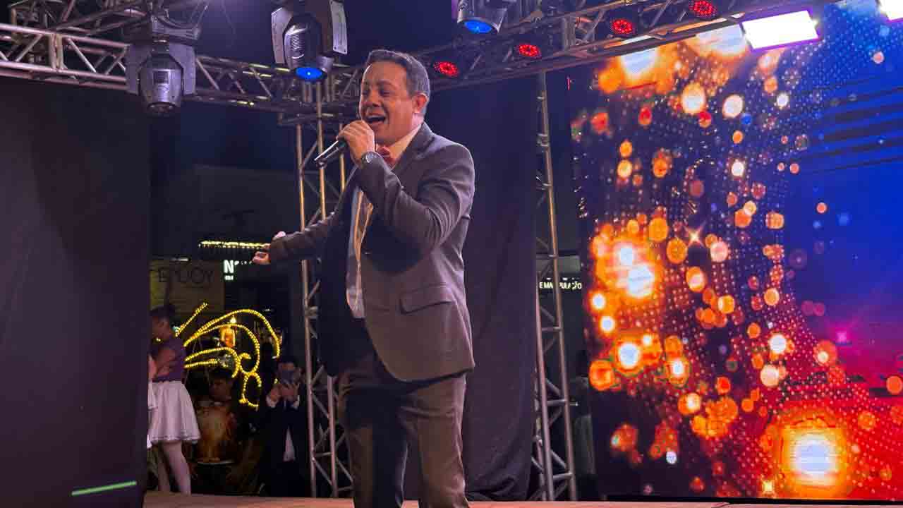 Chegada do Papai Noel abre programação de Natal em Ivaiporã