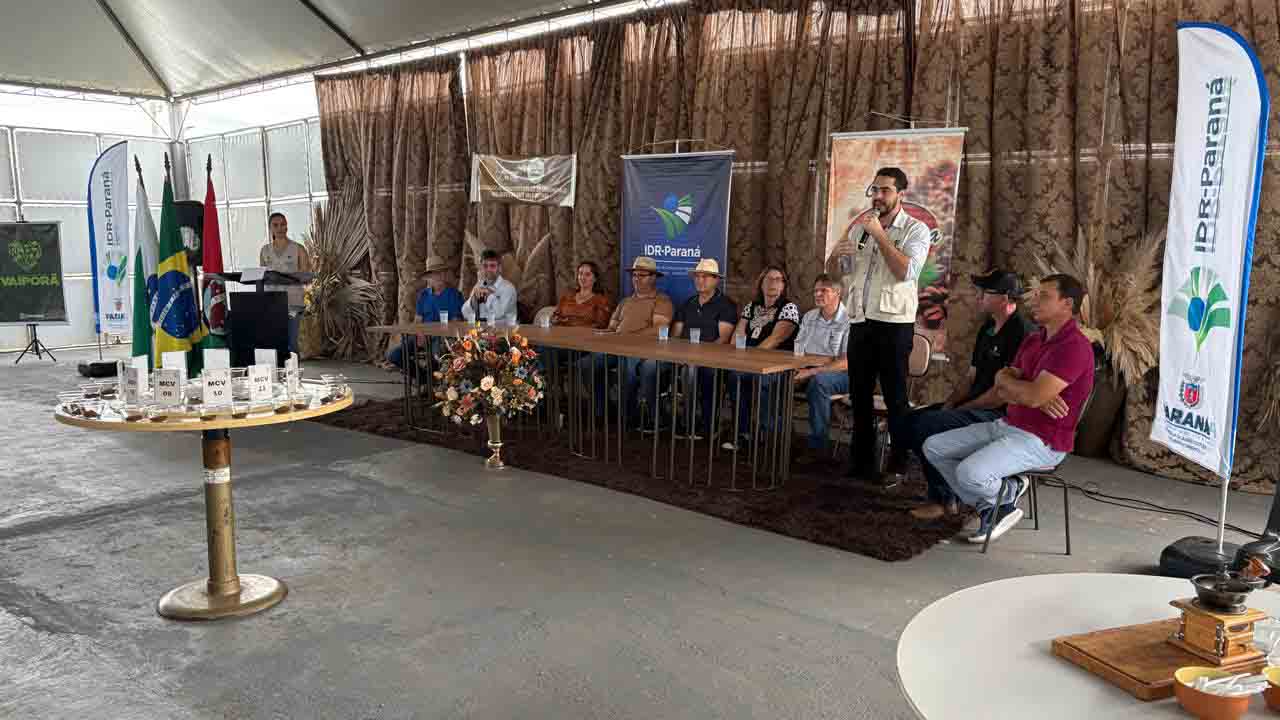 Concurso, rodeio e shows agitam o segundo dia da Expovale