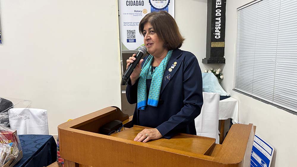 Governadora do Rotary visita Ivaiporã em posse de 10 novos associados