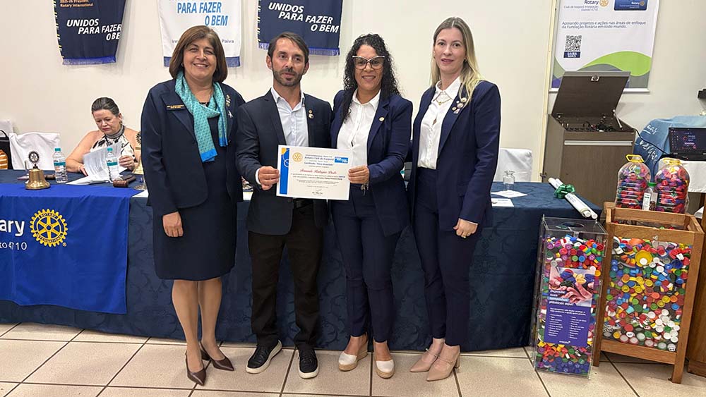 Governadora do Rotary visita Ivaiporã em posse de 10 novos associados