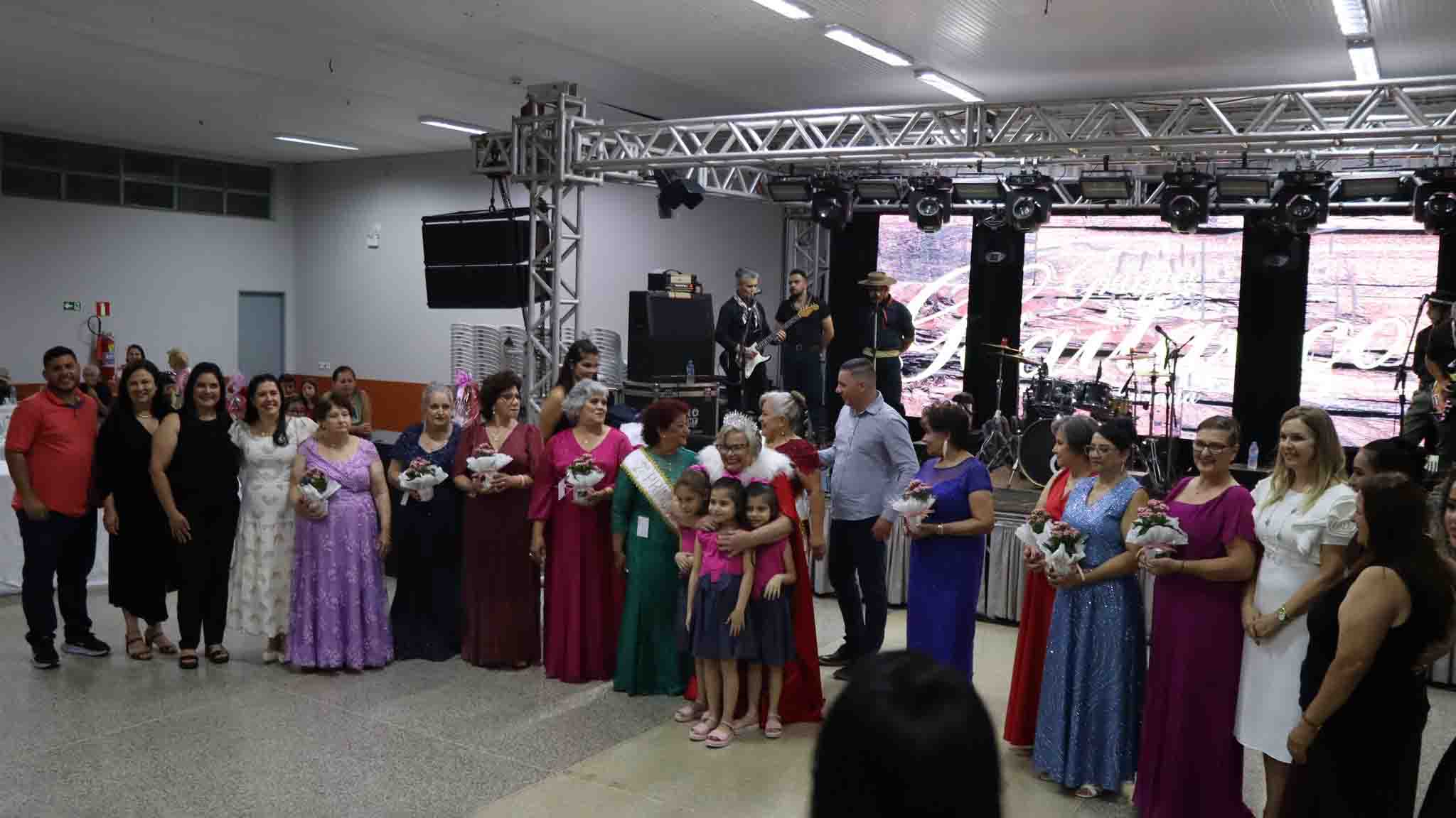 Miss e Mister 60+ celebra protagonismo da pessoa idosa em Ivaiporã