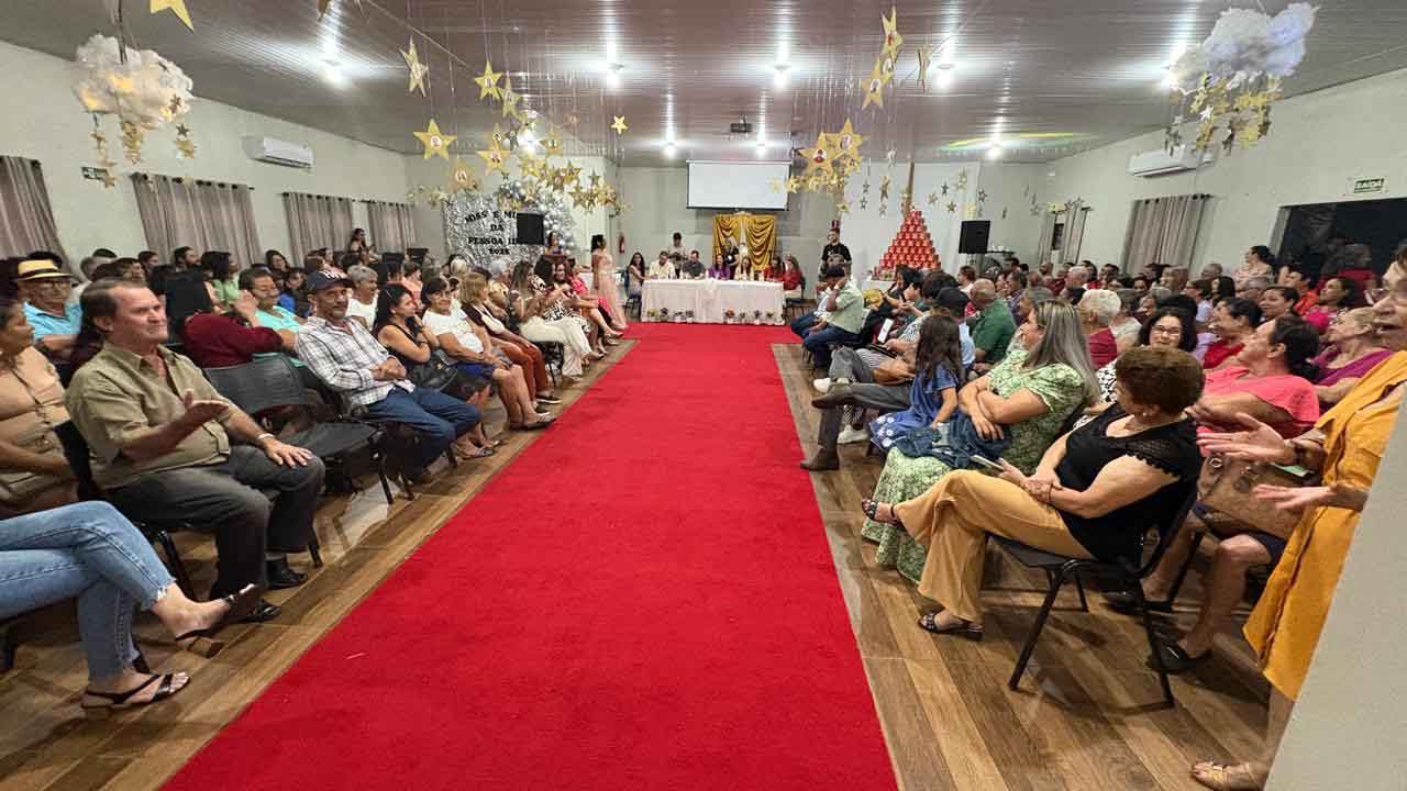 Noite das Estrelas valoriza idosos e seus talentos em Jardim Alegre