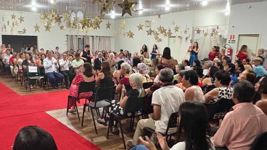 Noite das Estrelas valoriza idosos e seus talentos em Jardim Alegre