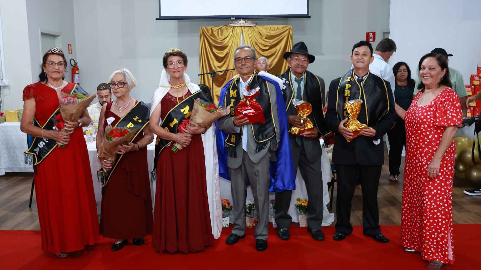 Noite das Estrelas valoriza idosos e seus talentos em Jardim Alegre
