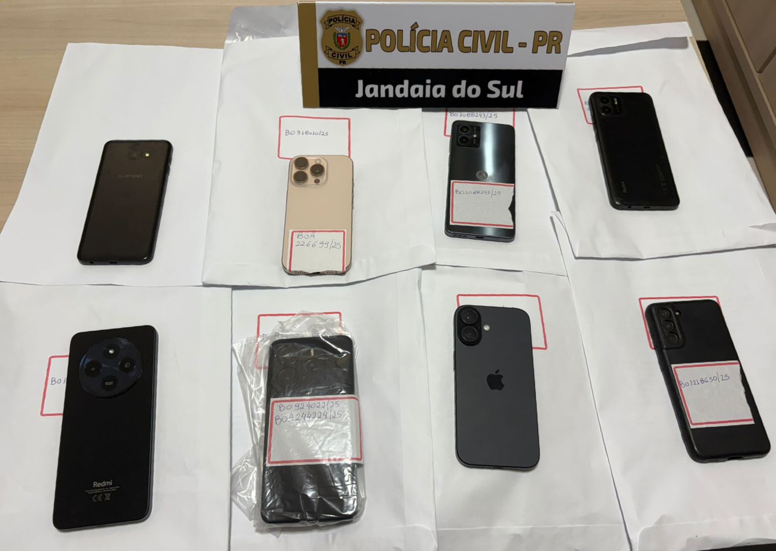 Operação da Polícia Civil devolve 58 celulares em Apucarana e região