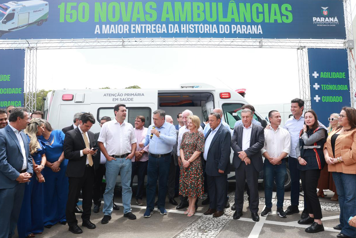 PR recebe 150 novas ambulâncias com UTIs para reforçar atendimento