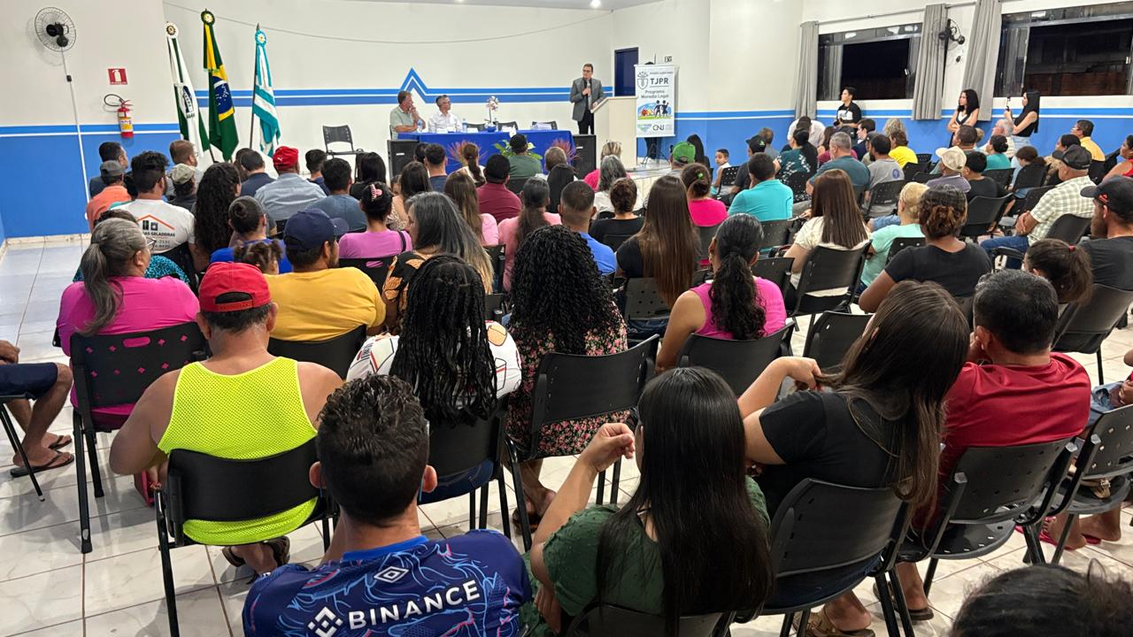 TJPR entrega 99 títulos de propriedade em Jardim Alegre