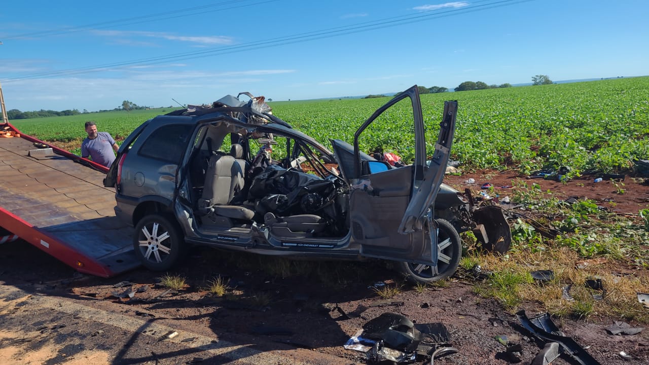 Acidente mata seis pessoas da mesma família em Rolândia (PR)
