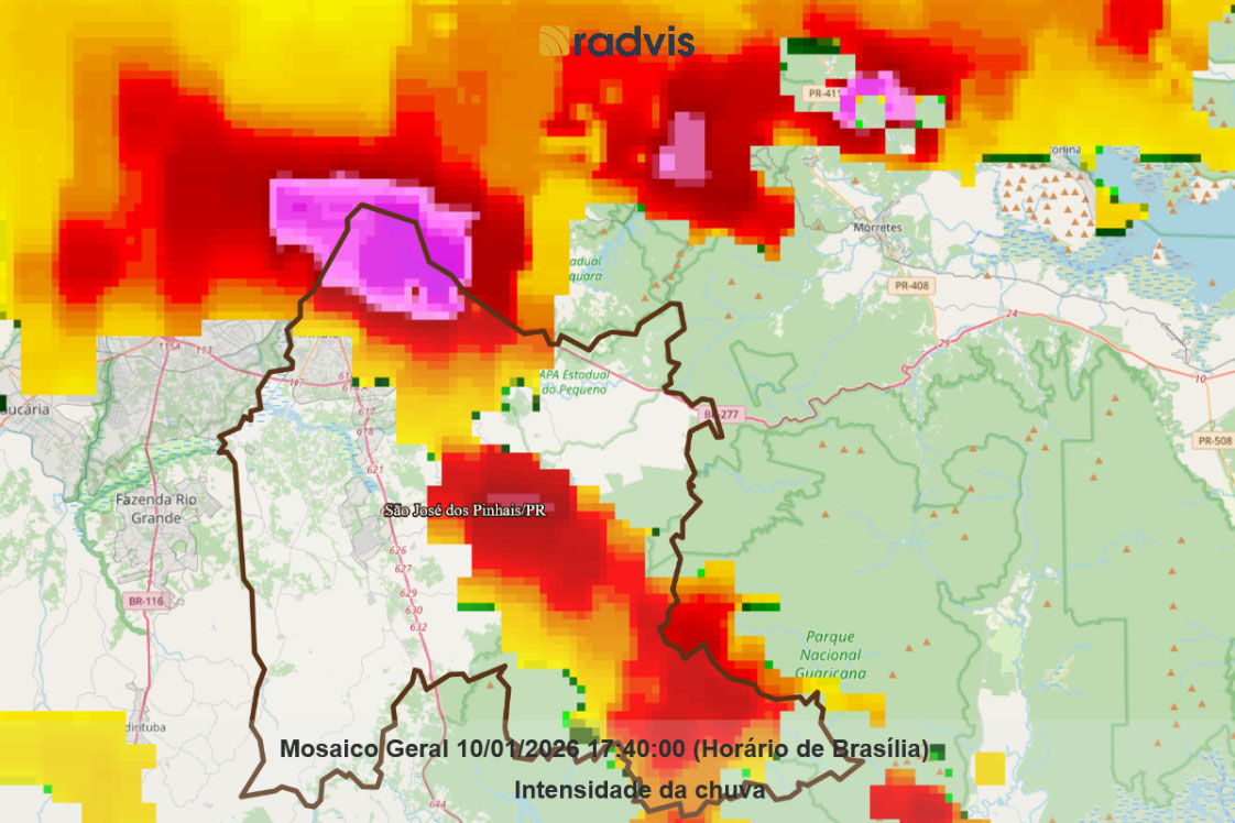 Momento registrado pelo radar em que o tornado classificado como F2 na Escala Fujita atinge São José dos Pinhais neste sábado (10)