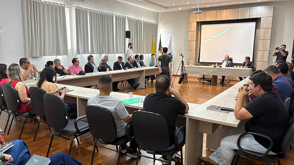 Prefeito de Ivaiporã faz balanço do ano e anuncia R$ 200 mi em obras