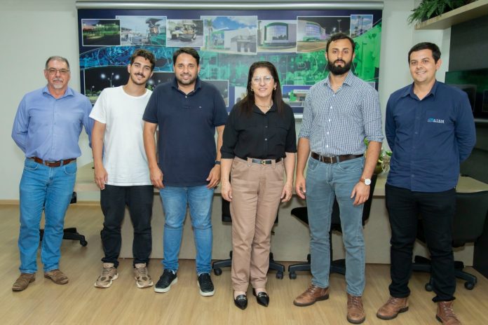 Cambira inicia projeto de nova praça com quadra de beach tennis