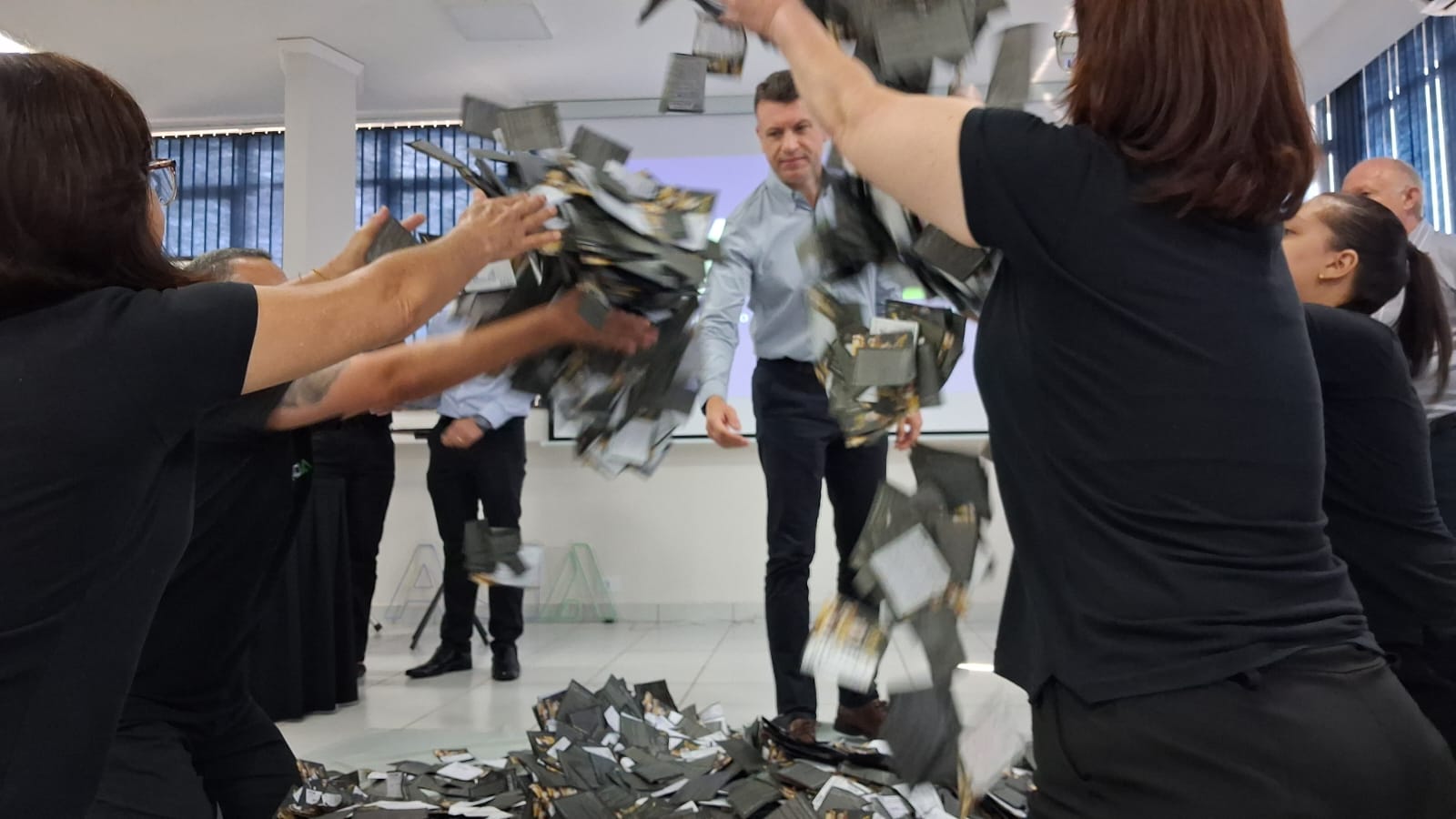 Sorteio final da campanha "Natal Apucarana" da Acia distribui R$ 30 mil