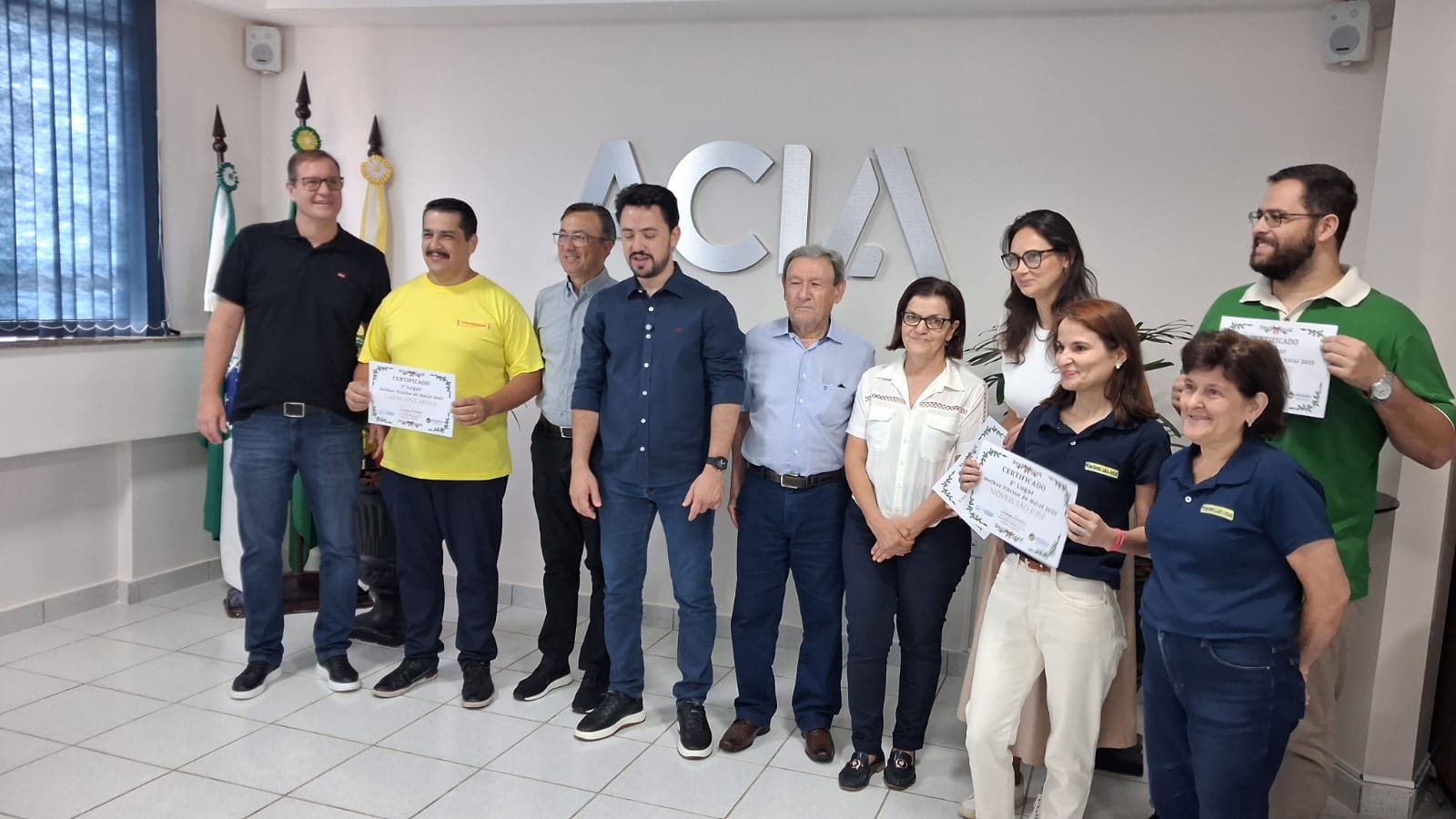 Sorteio final da campanha "Natal Apucarana" da Acia distribui R$ 30 mil