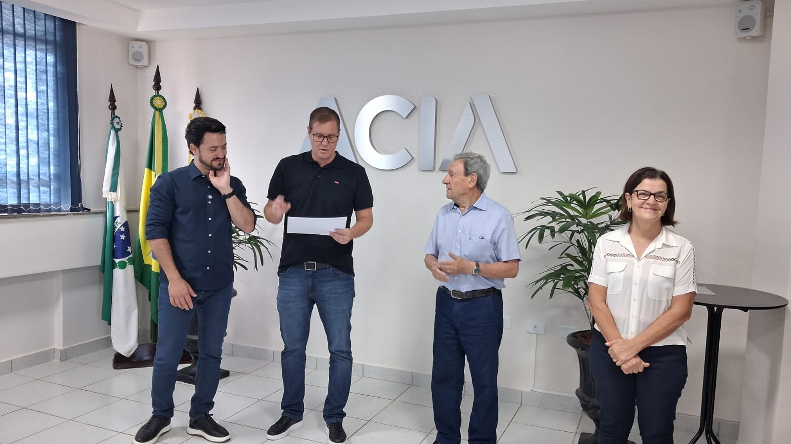 Sorteio final da campanha "Natal Apucarana" da Acia distribui R$ 30 mil