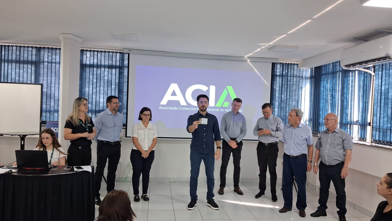 Sorteio final da campanha "Natal Apucarana" da Acia distribui R$ 30 mil