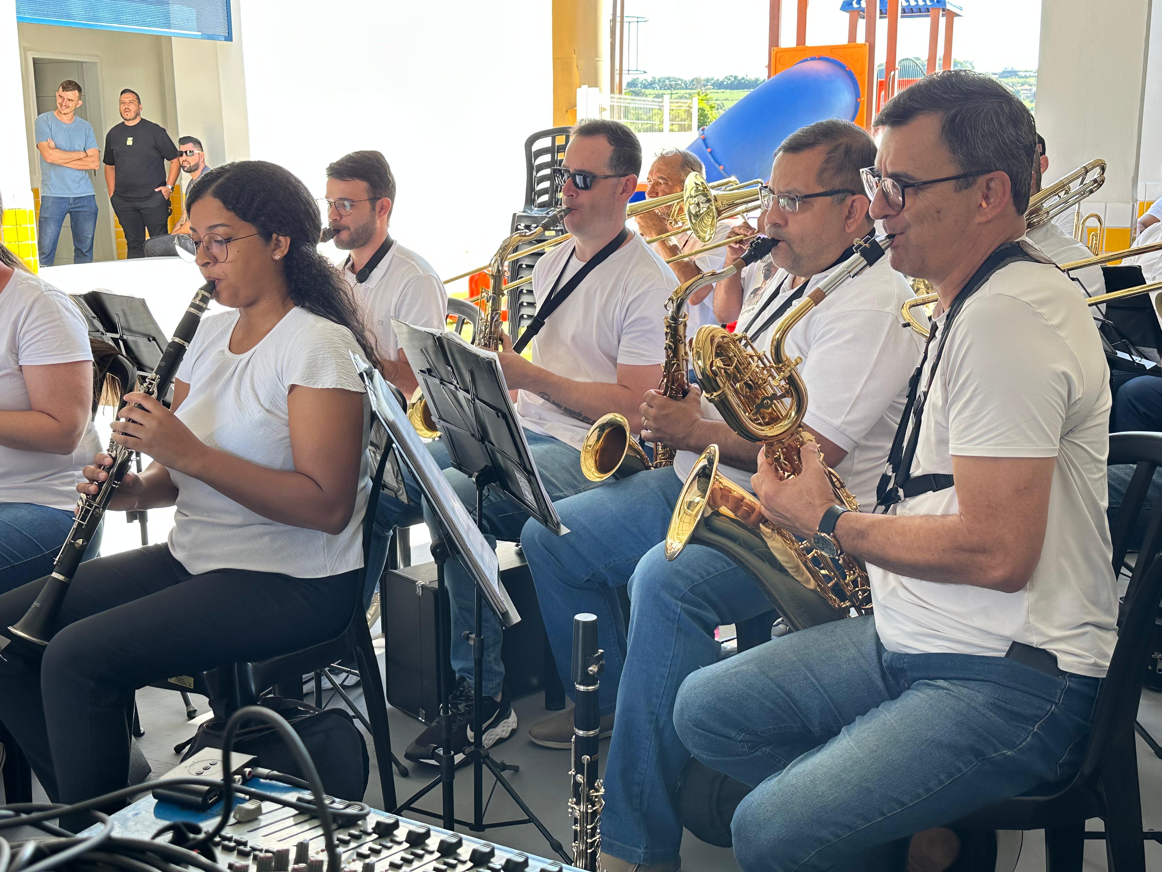 Apucarana inaugura o CMEI Professora Maria Onide Ballan Sardinha