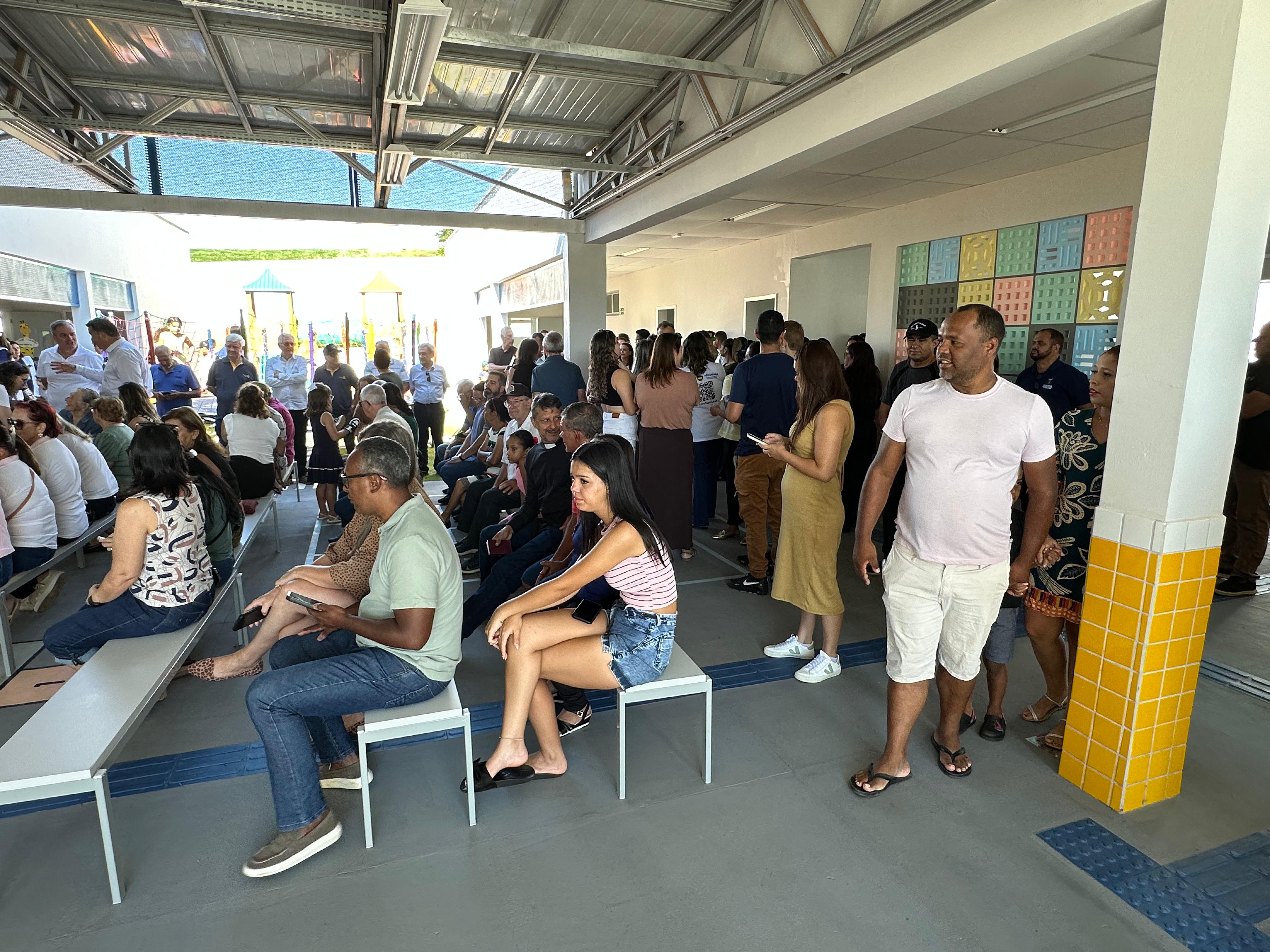 Apucarana inaugura o CMEI Professora Maria Onide Ballan Sardinha