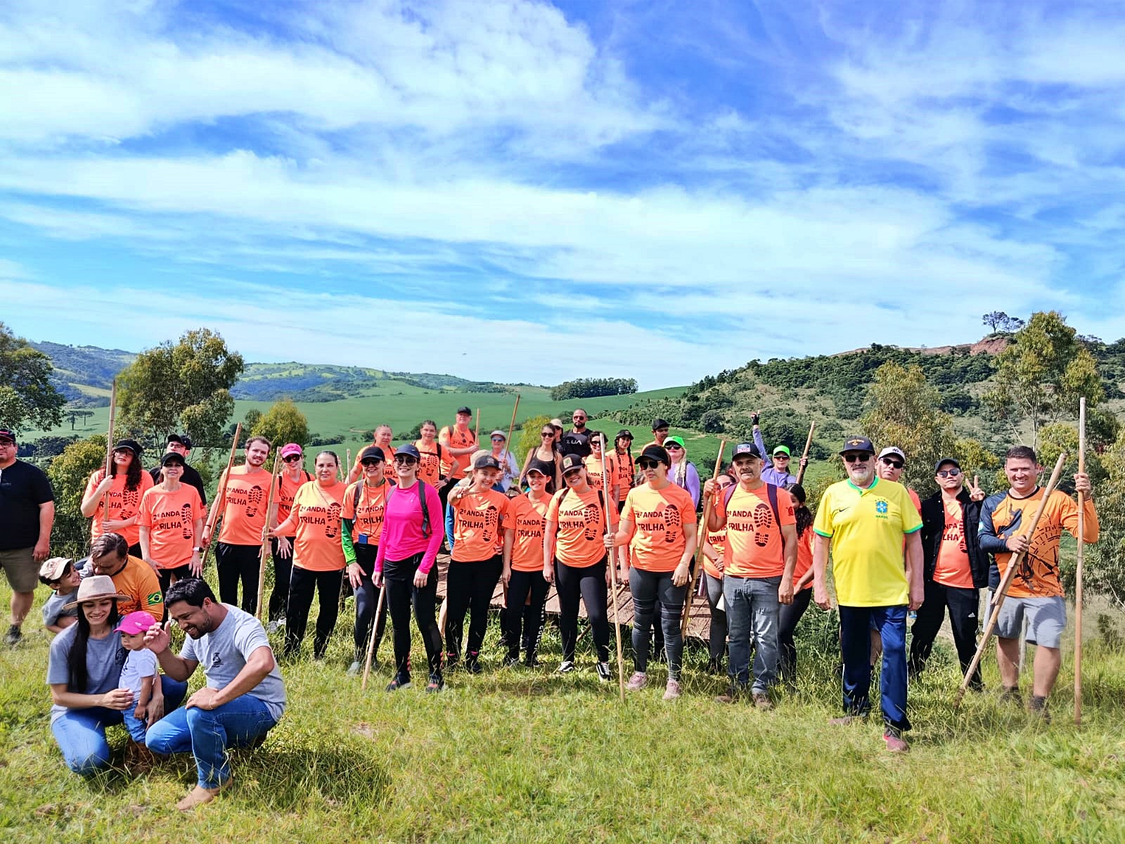 Circuito Andatrilha leva turistas para conhecer cachoeiras de Faxinal