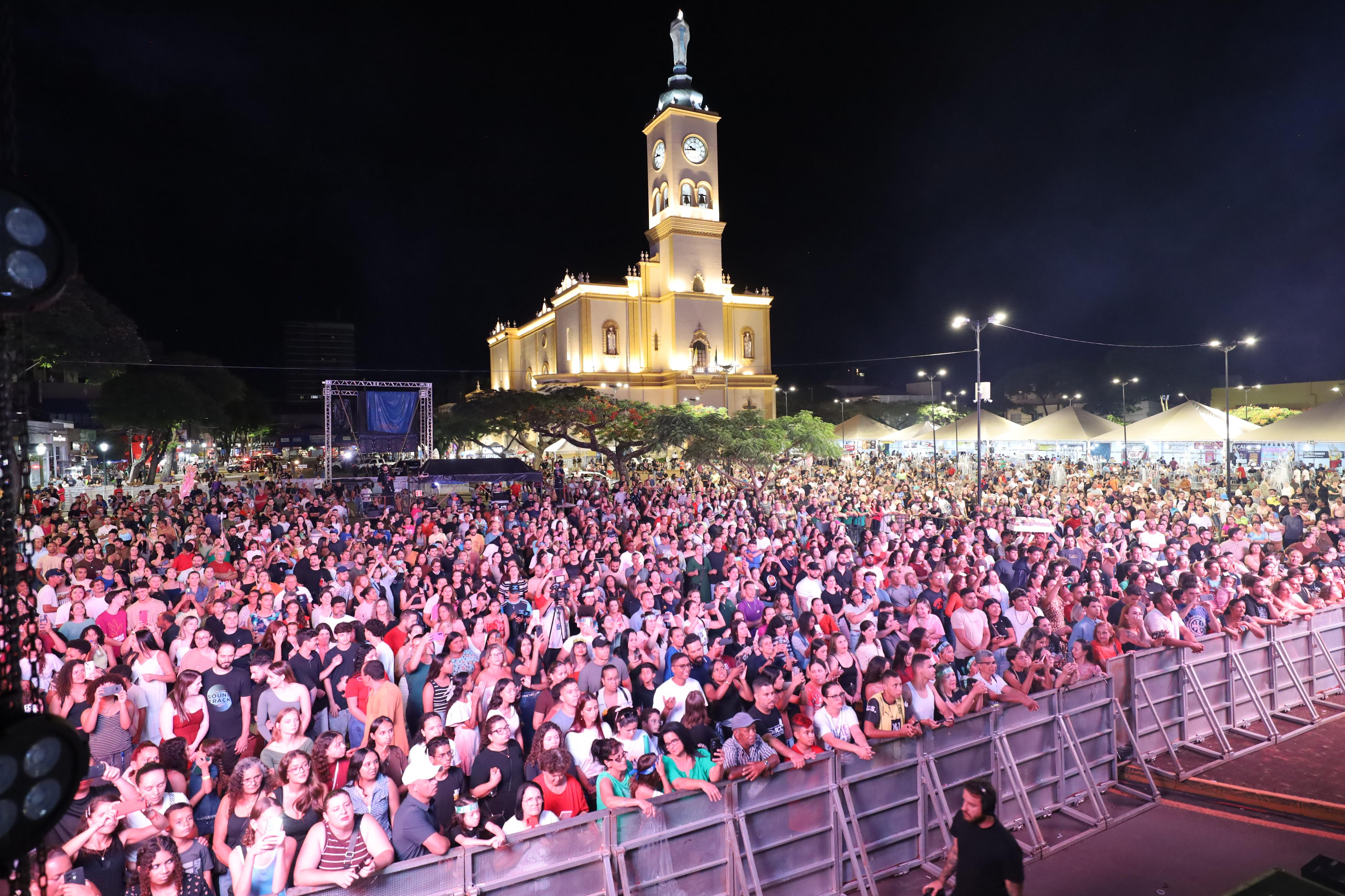 Grande público acompanhou show