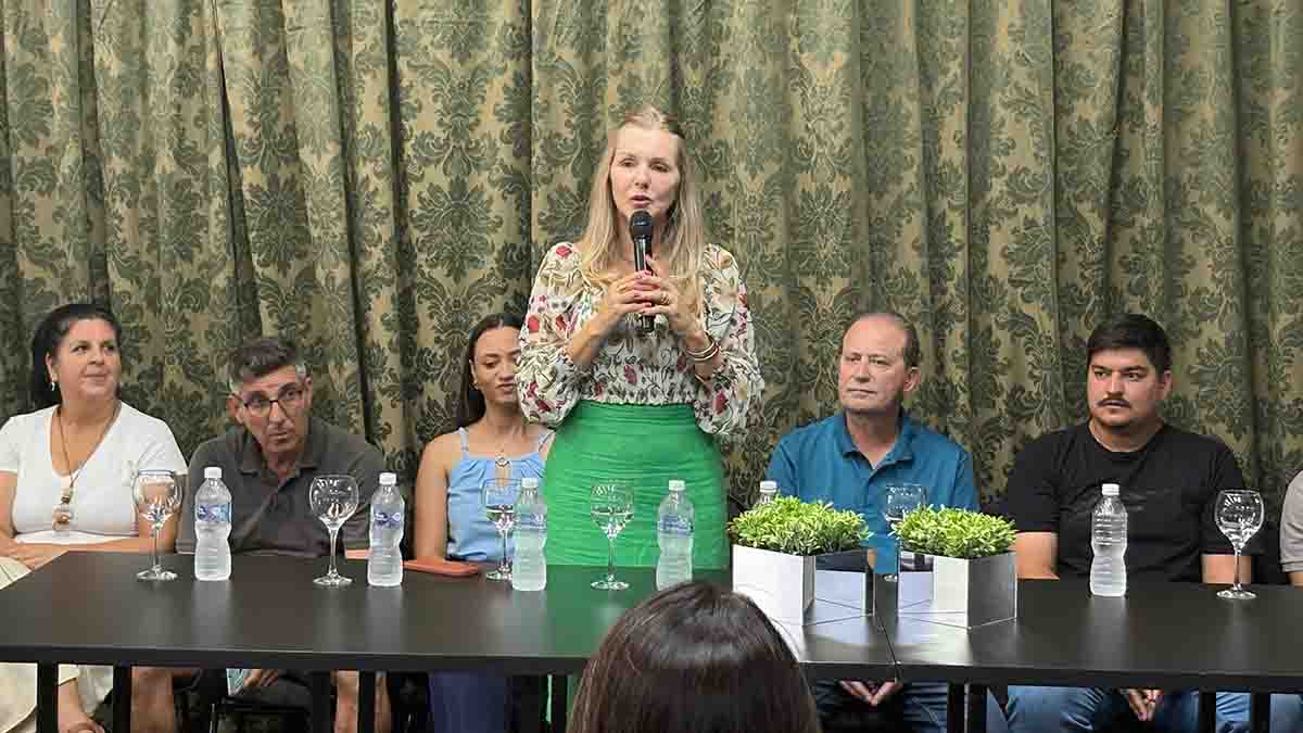 Prefeitura de Ivaiporã reinaugura Escola Maria Diva após reforma e ampliação