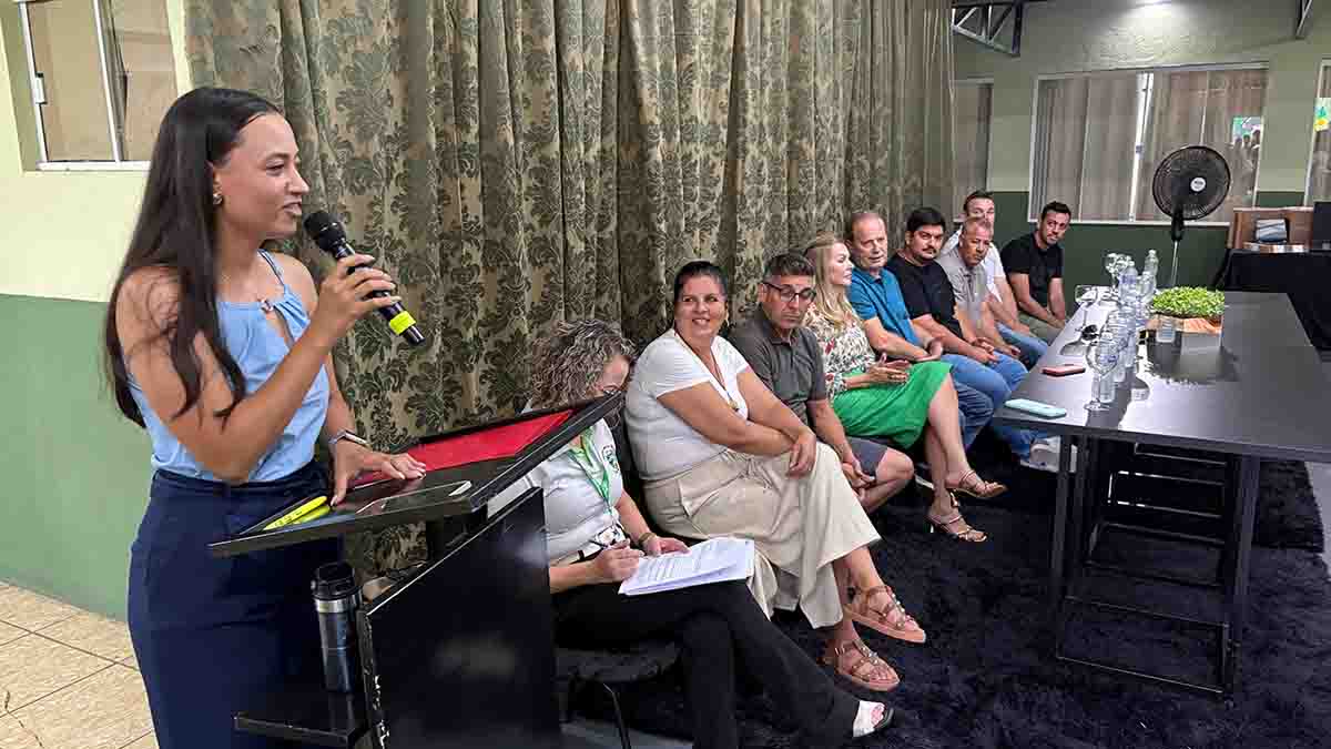 Prefeitura de Ivaiporã reinaugura Escola Maria Diva após reforma e ampliação