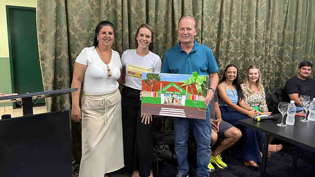 Prefeitura de Ivaiporã reinaugura Escola Maria Diva após reforma e ampliação