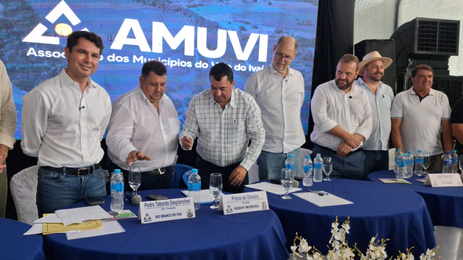 Solenidade de posse ocorreu nesta quinta em Rio Branco do Ivaí