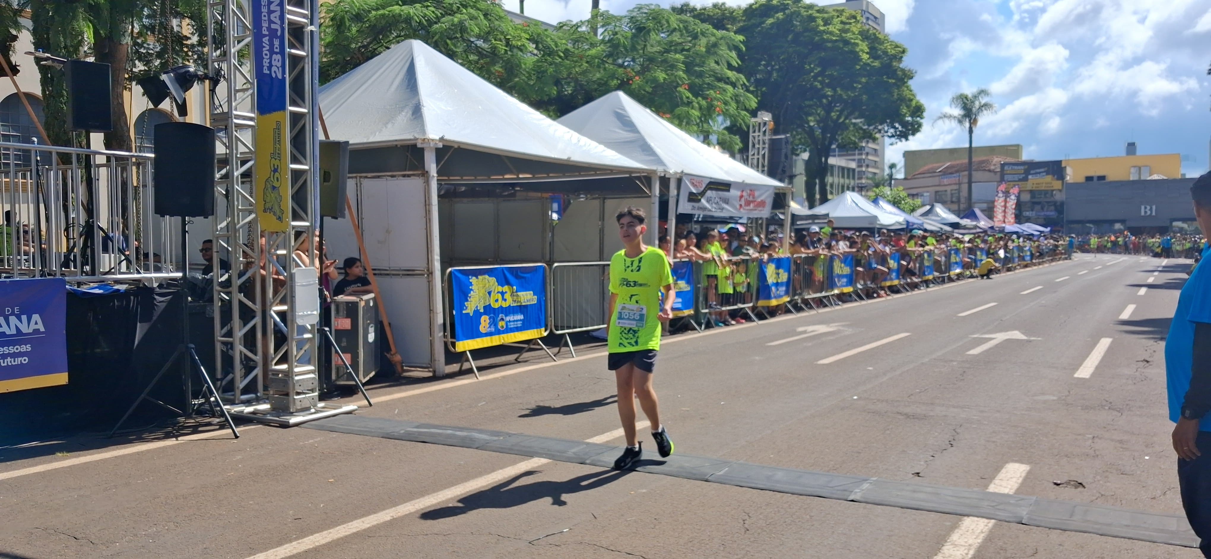 Vinteoitinha movimenta centro de Apucarana e abre Prova 28 de Janeiro