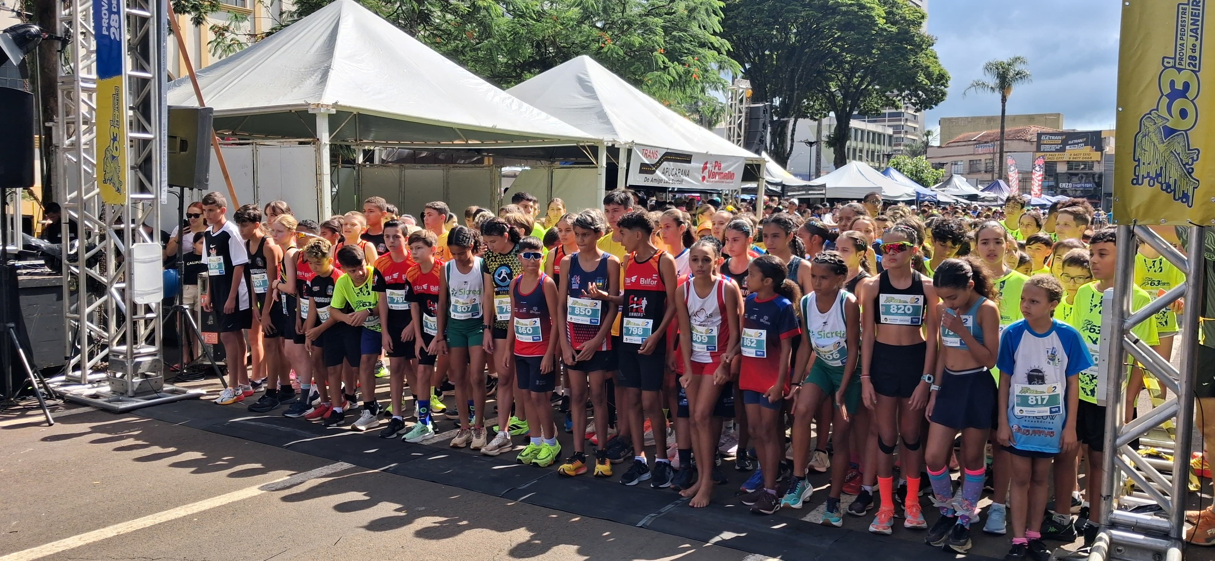 Vinteoitinha movimenta centro de Apucarana e abre Prova 28 de Janeiro