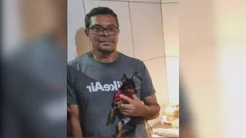 Filho mata pai com água fervente e golpes de faca durante surto