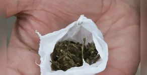 COMBATE ÀS DROGAS