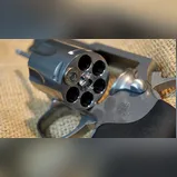 Homem é preso após ameaça contra mulher e posse de arma em Rosário do Ivaí